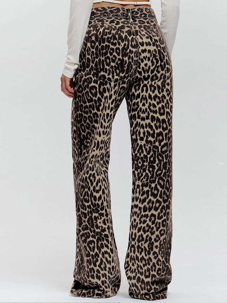 LOLA™ | WIDE LEG JEANS WITH LEO PRINT