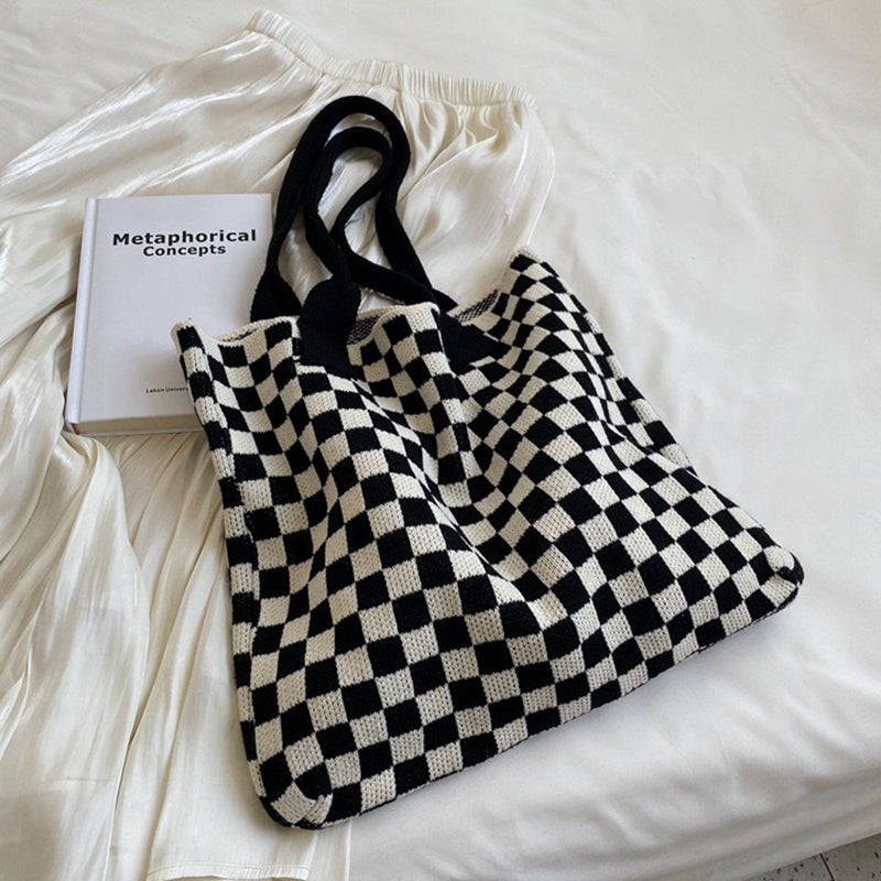 ISABELLA™ | BAG WITH CHECKERBOARD PATTERN