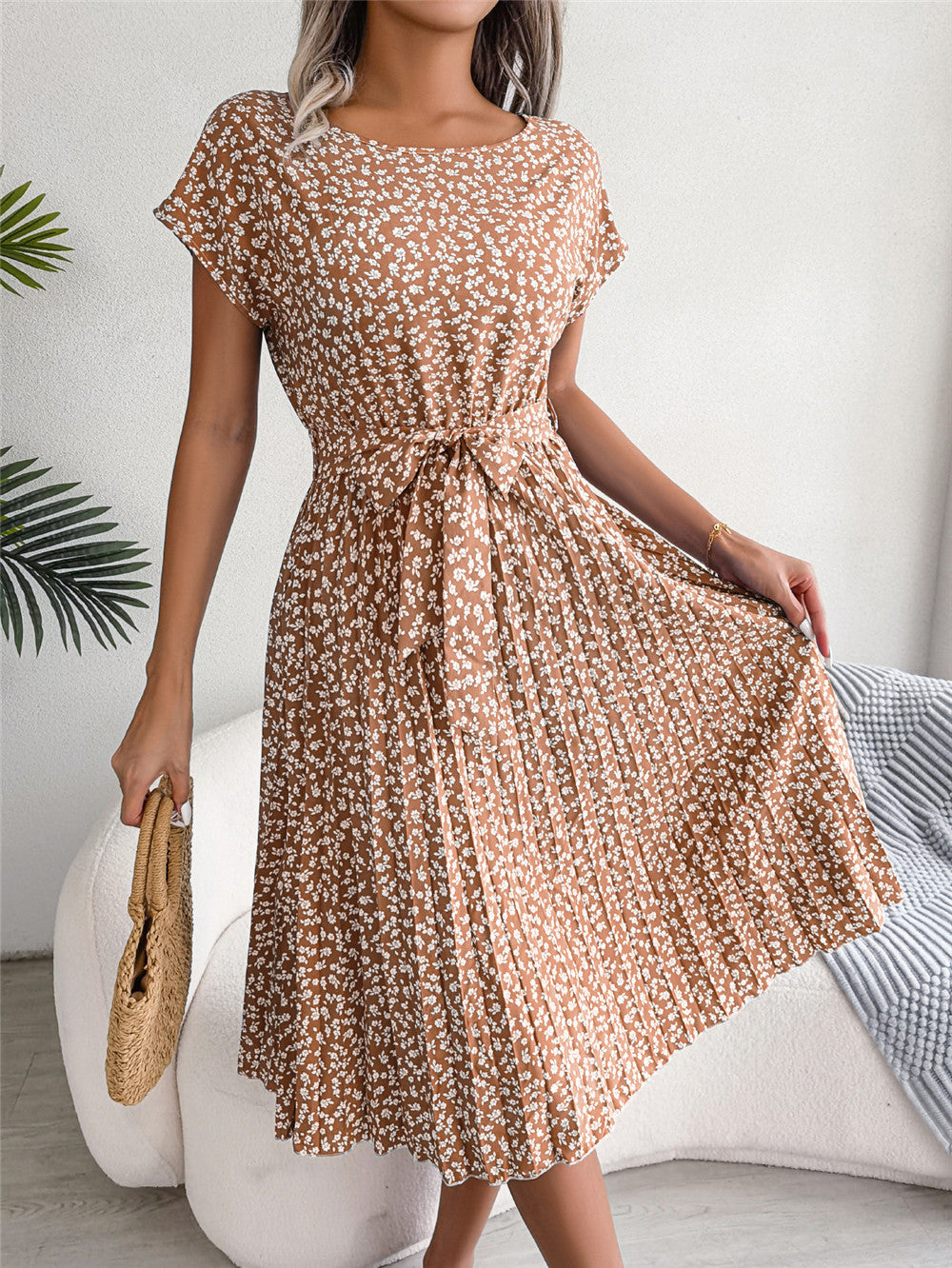 ELLIE™ | MIDI DRESS WITH FLORAL PATTERN